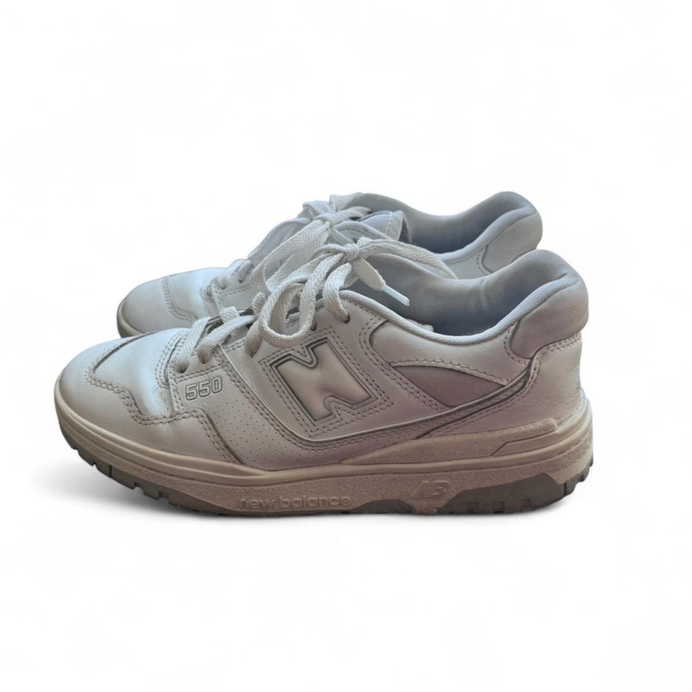 New Balance 550 Cream Sneakers